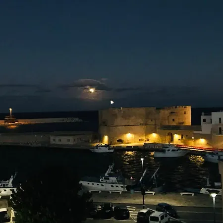 Romantic Harbor Apartment *