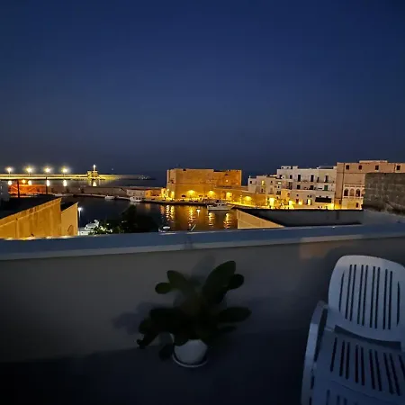 Romantic Harbor Monopoli