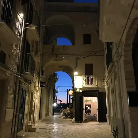 Romantic Harbor Monopoli